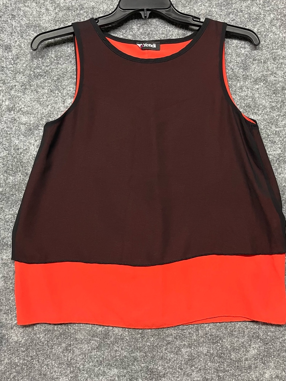 Women's Colorblock Sleeveless Top in Black and Red Size M